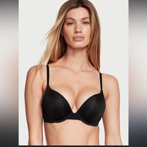 Victoria's Secret Black Sports Bra with Adjustable Straps